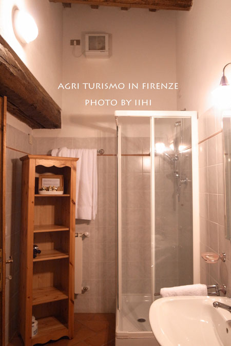 aguri-room-powderroom.jpg