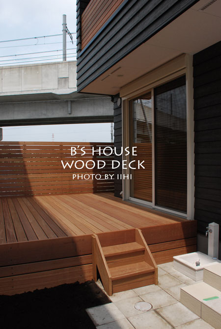 wooddeckbhouse2-iihi.jpg