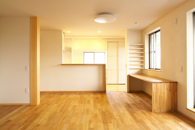 子世帯LDK＿ファミリーカウンターは家族のみんなの書斎